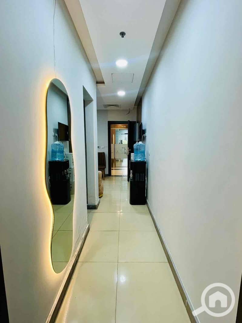 4 5dedc86f-41ae-4a7b-adb4-8fdabe7c6811. jpg