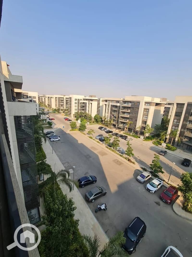 3 02a665f7-b28a-4a3e-b6f4-0352d4b89c57. jfif. jpg