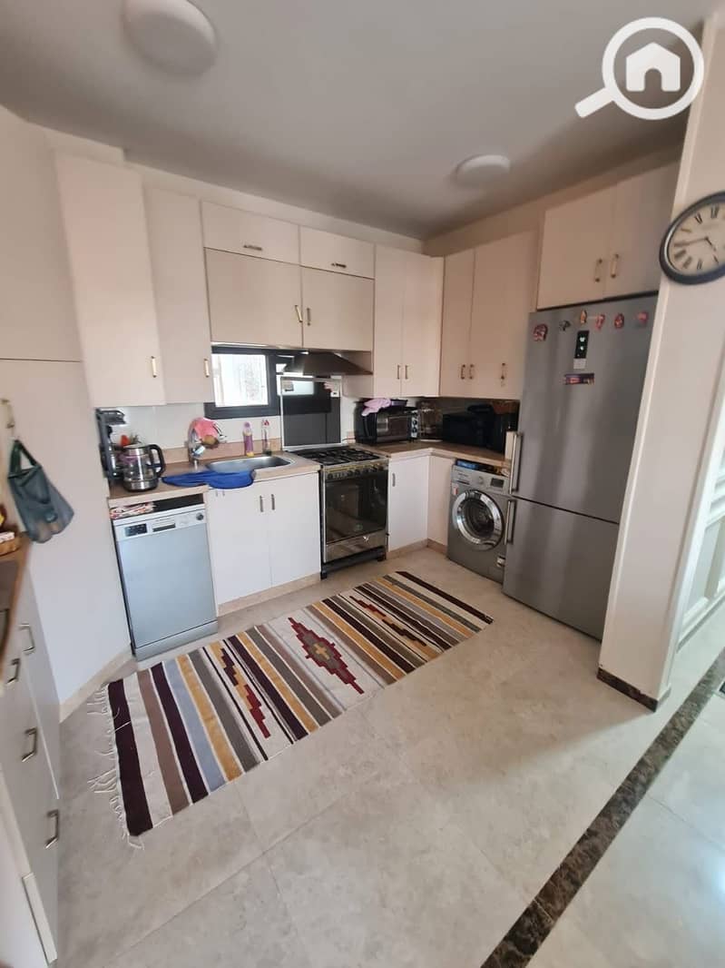 11 6c95f34f-2d5b-4842-a21b-d902e7de1573. jfif. jpg