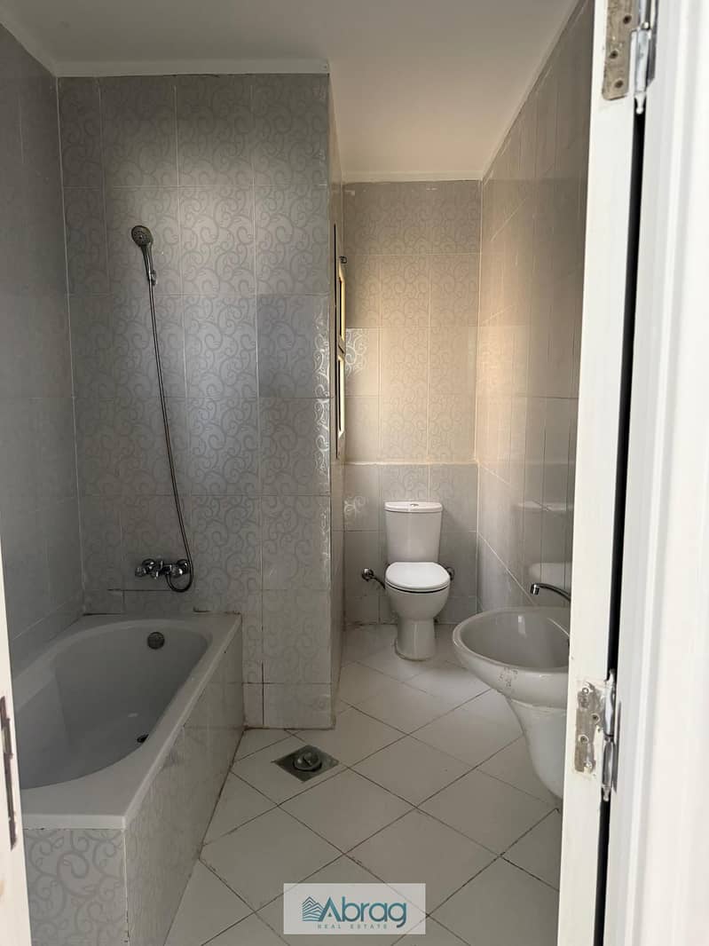 8 WhatsApp Image 2025-12-30 at 15.18. 46 (1). jpeg