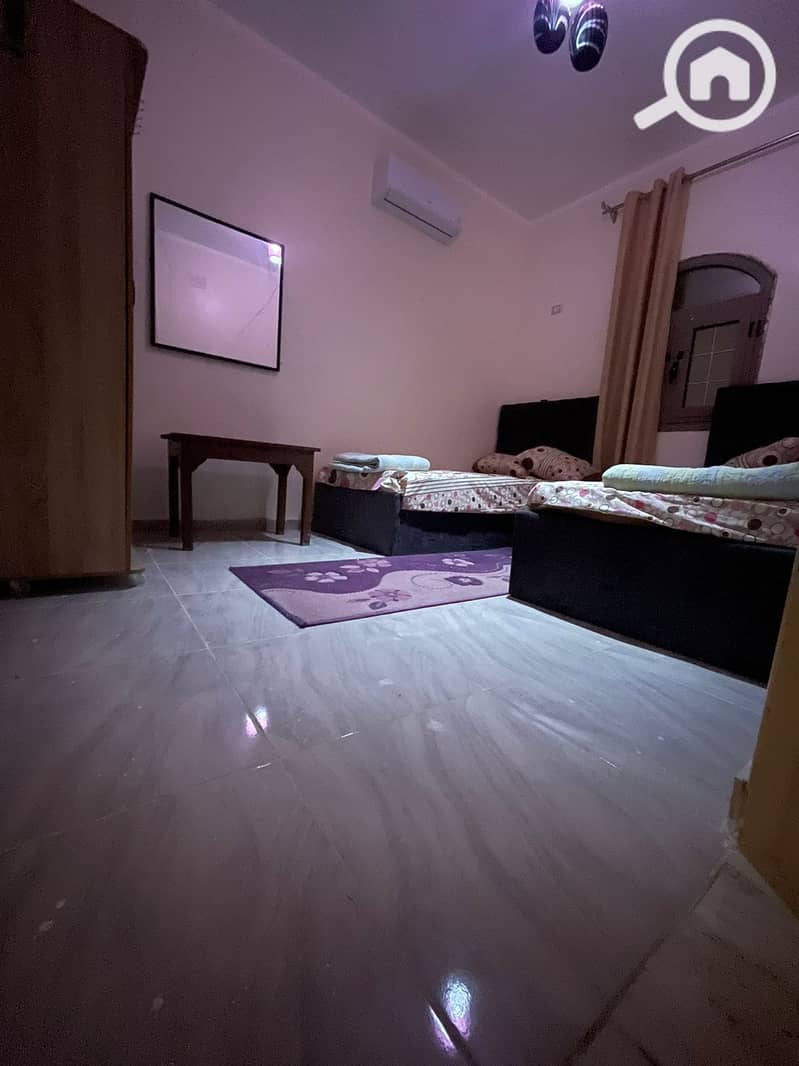 7 b219594a-9c42-49d1-8ee2-e6a8deea5a7c. jpg