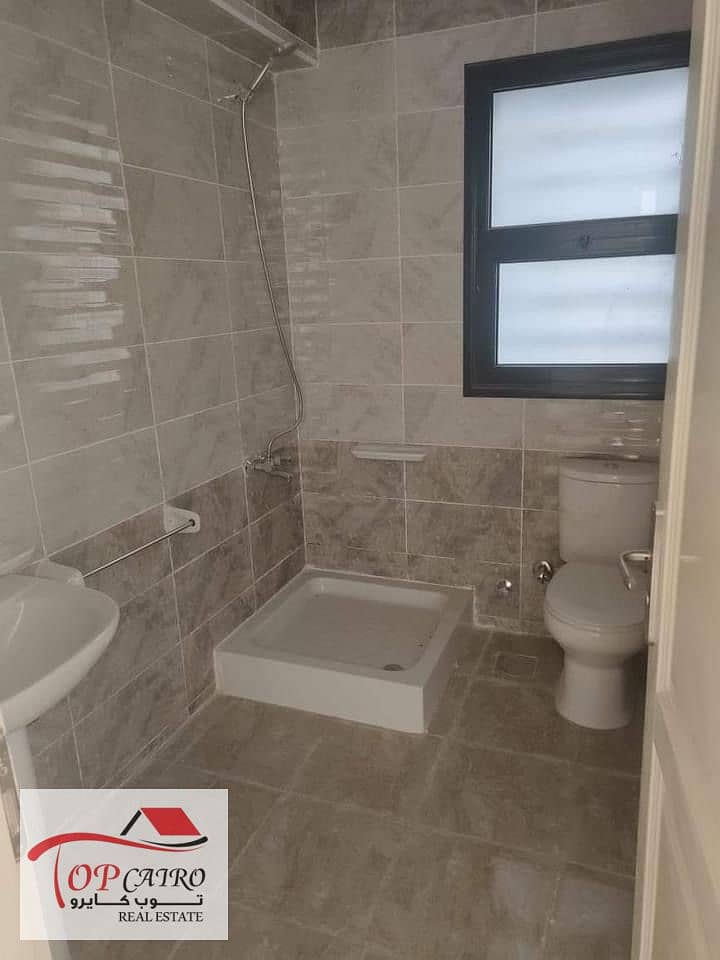 4 WhatsApp Image 2025-12-30 at 3.32. 57 PM (1). jpeg