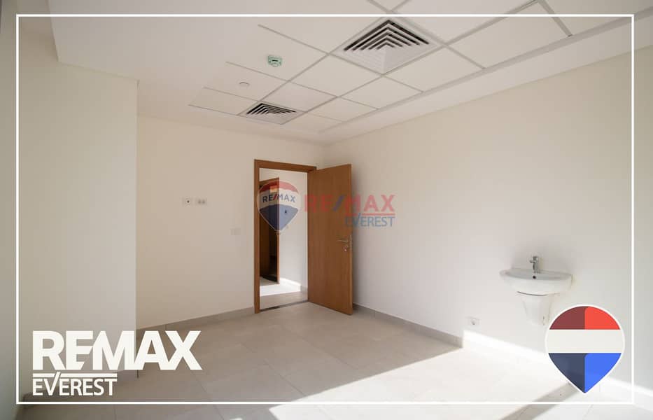 6 WhatsApp Image 2025-12-28 at 3.32. 56 PM (3). jpeg