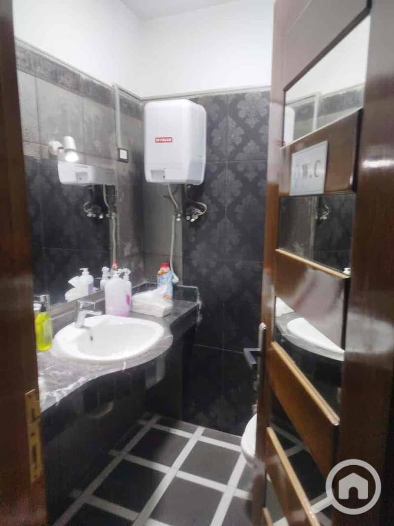 2 1a188f8c-bf3e-4b20-99a2-e52304e0739d. jpg