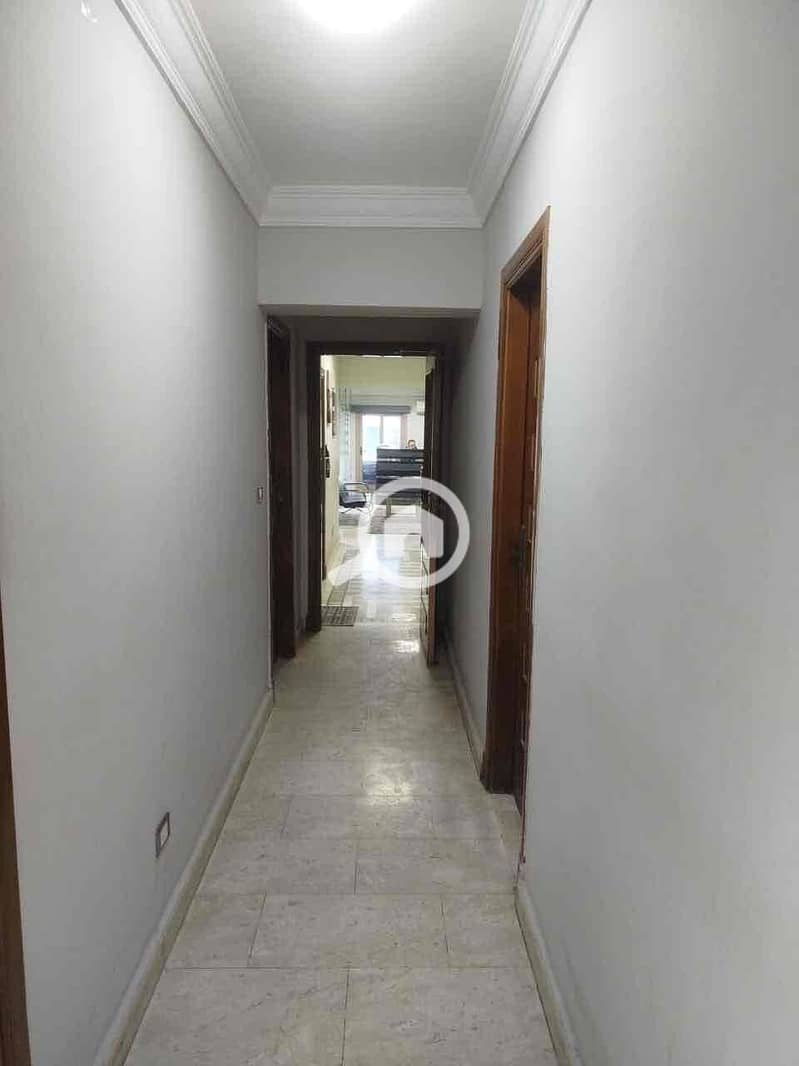 3 2d99c6b2-e370-4048-8a7e-5ba8ed9a31be. jpg