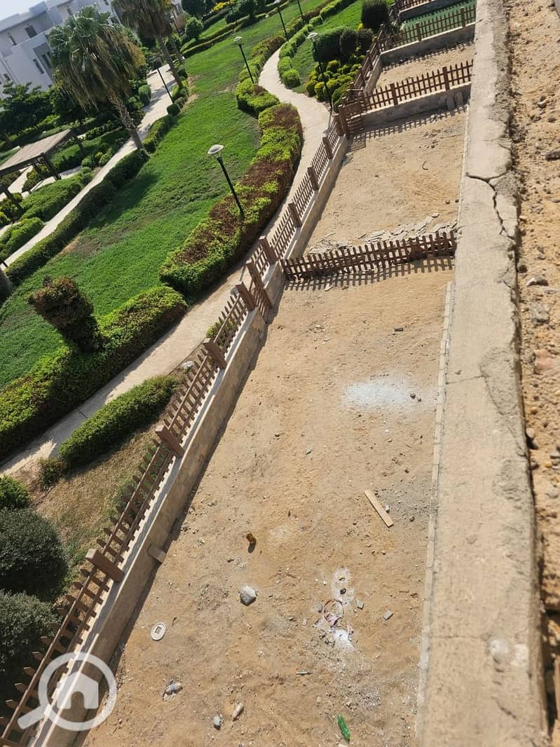 2 d90ba2cd-c4ad-4187-8216-473d9d0c0a28. jpg