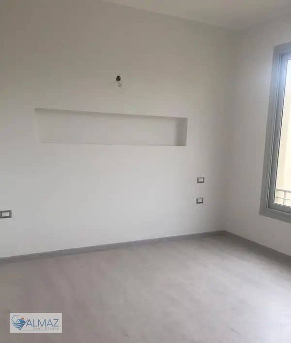 4 WhatsApp Image 2025-12-30 at 3.30. 03 PM. jpeg