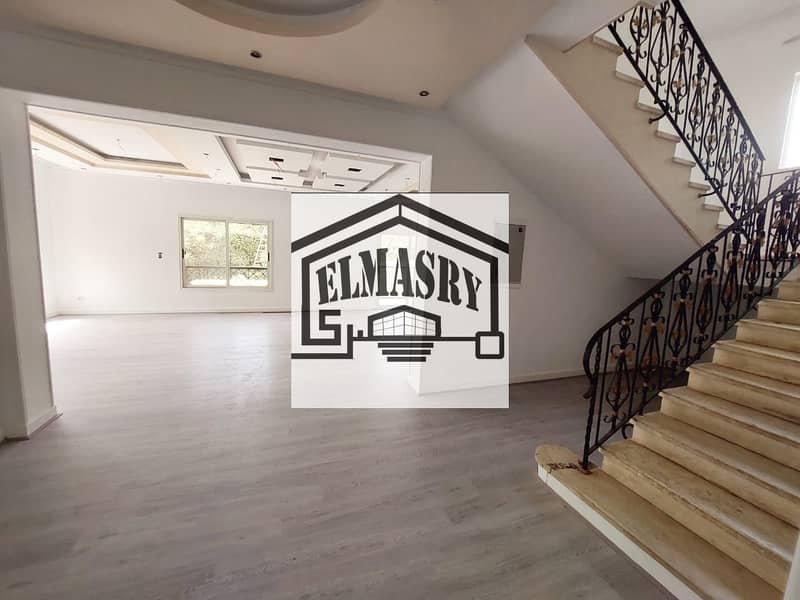 16 ee49bc1e-9d03-4d7d-8a2e-9680a8261d96. jpg