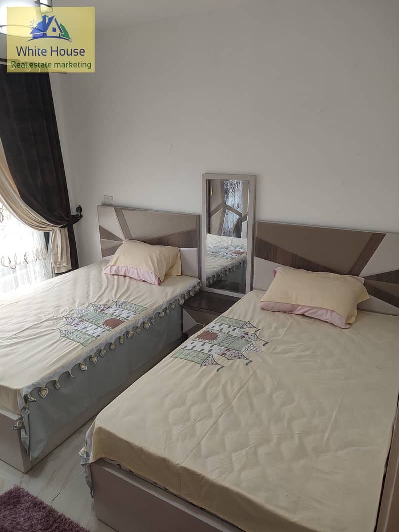 4 32d6f4b1-c861-463e-a4dd-1b0b6a2a846a. jpg