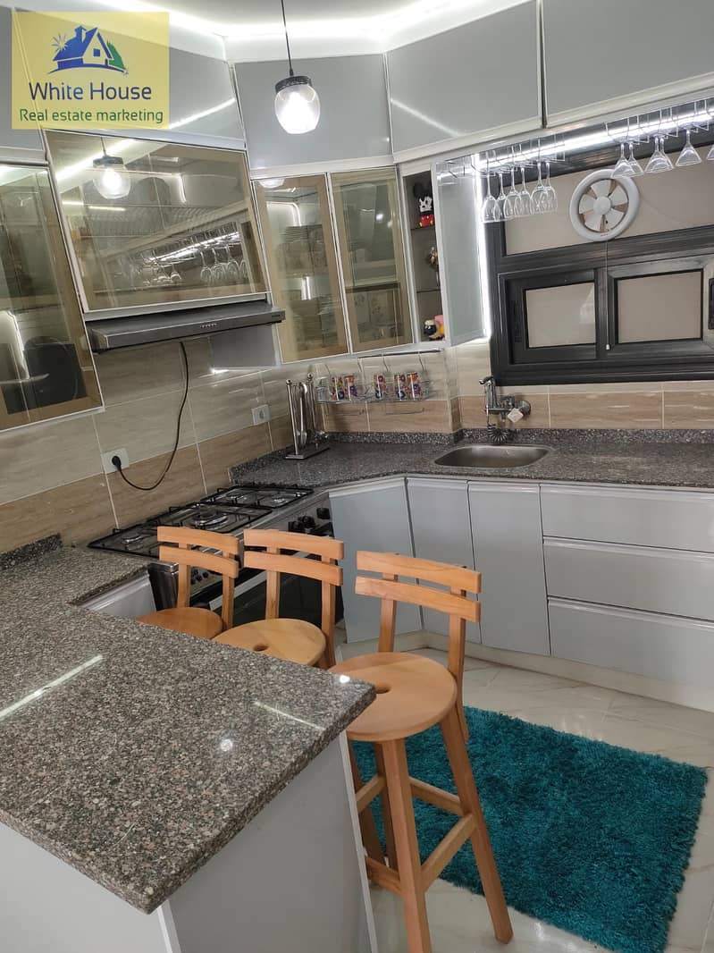 8 977eaa00-d0bb-4983-b0a0-492005b9ce8c. jpg