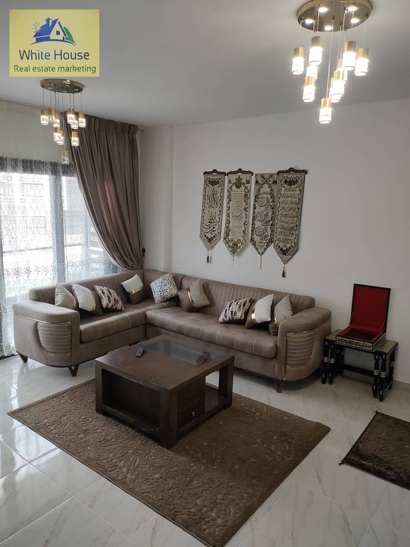 12 b4e86546-89a3-4a33-9739-e6680d6b8161. jpg