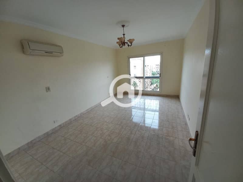 6 b7042e17-494a-402e-a4f3-b0d293b38f33. jpg