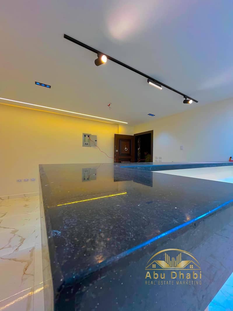 2 30da8010-3108-4f0c-b5a3-bd6d5f3518dd. jpg