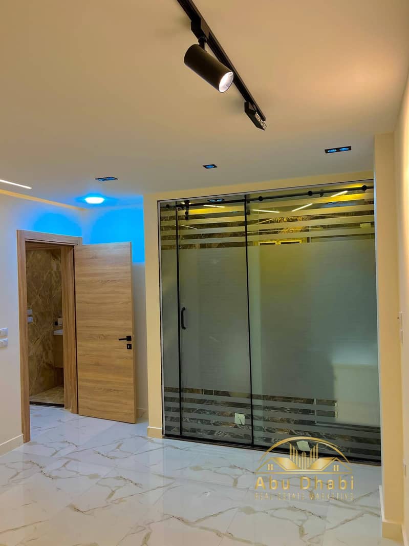 3 1bacbe6b-3b94-4a16-8f97-443630aa8644. jpg