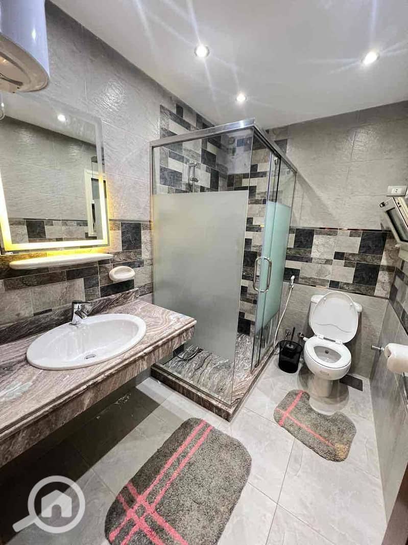 4 da6b1963-22dd-43bb-9836-811860db89dd. jpg