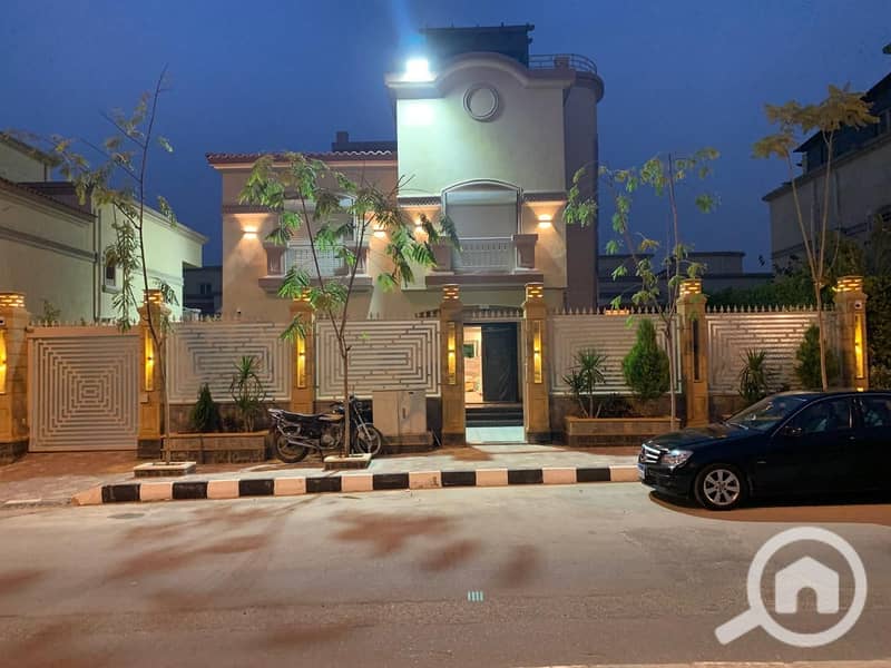 7 489423c7-ac9f-4d45-895a-ac7798b1d3e3. jpg