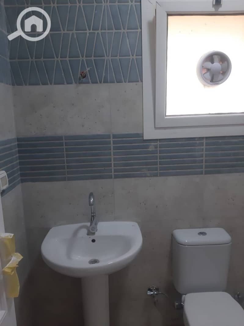 12 c0b67dbf-6ee8-45c0-86ba-77fc3ffe750d - Copy. jpeg