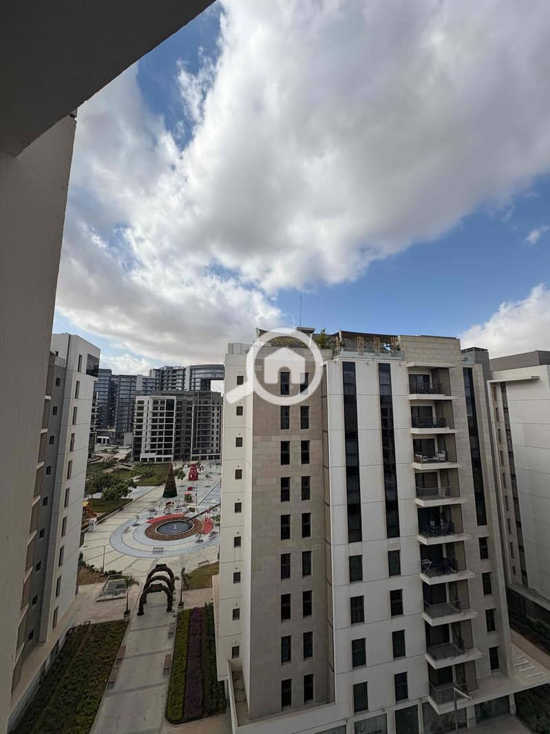 7 c9a19561-422b-4da3-a9b4-b01333cc5cc9. jpg