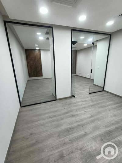 مکتب  للايجار في الشيخ زايد، الجيزة - 7146d668-4e93-49a9-8b40-cef19a3a793f. jpg