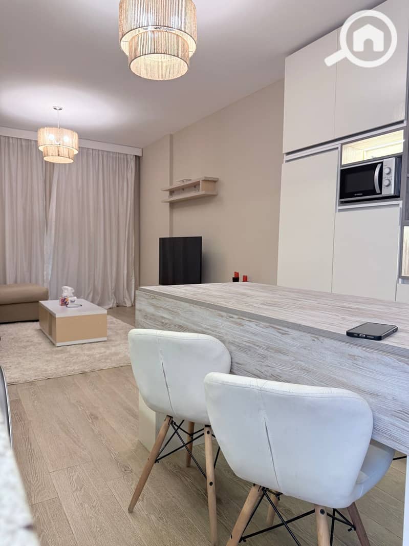 2 05be3f00-b7ab-4a95-9c61-939f2c735756. jpg