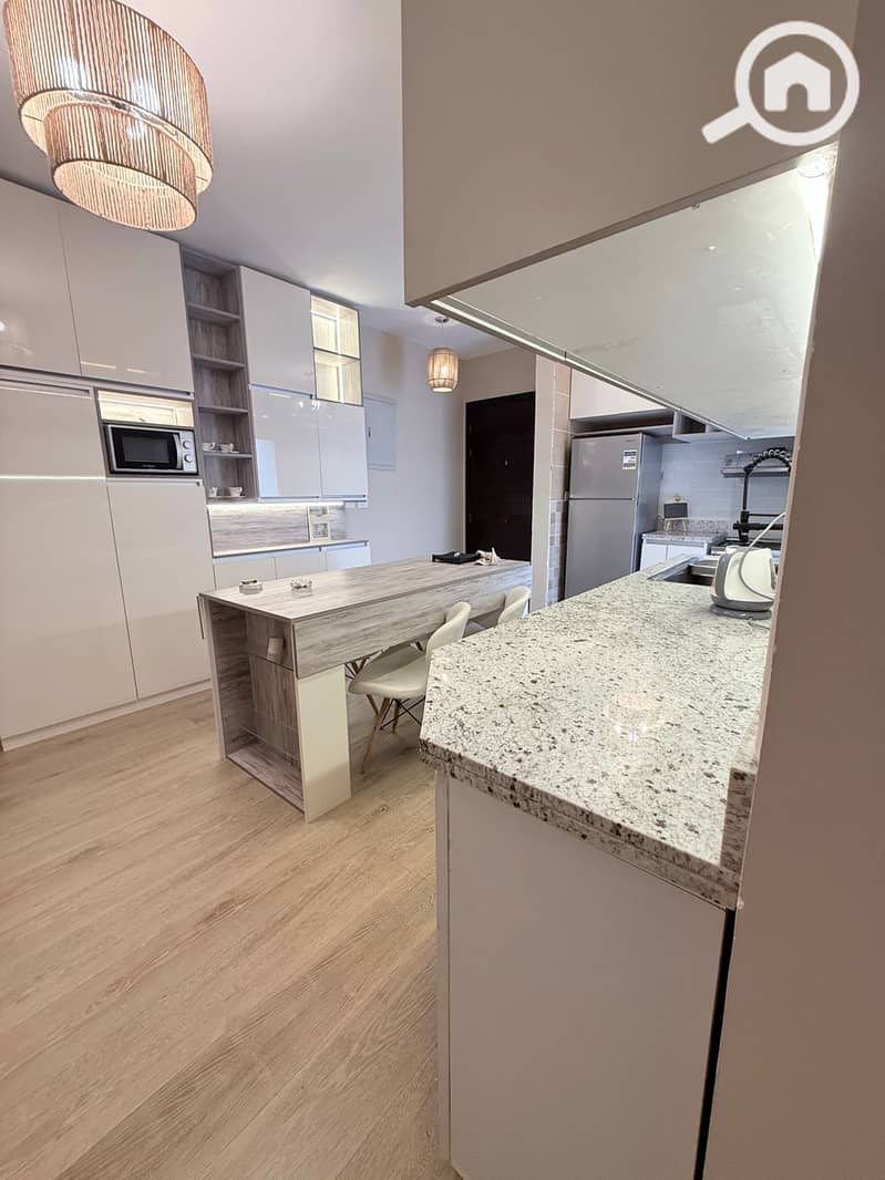 7 0b5e1fd9-0c0c-4f92-8d57-ddd3acef6ccb. jpg