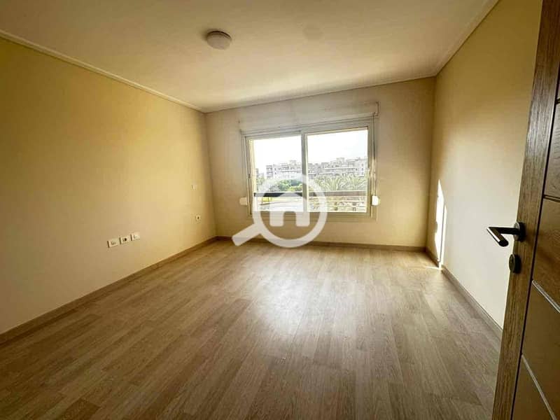 9 f57d4179-34f7-4460-bfb7-dc2bf4dc5512. jpg