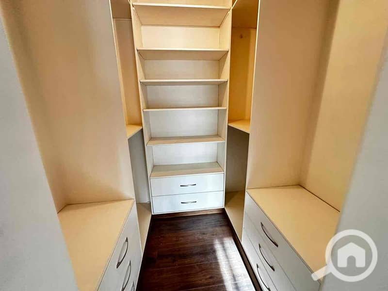 4 89cfee47-77b9-4292-b2b1-d138ebf6fdfd. jpg