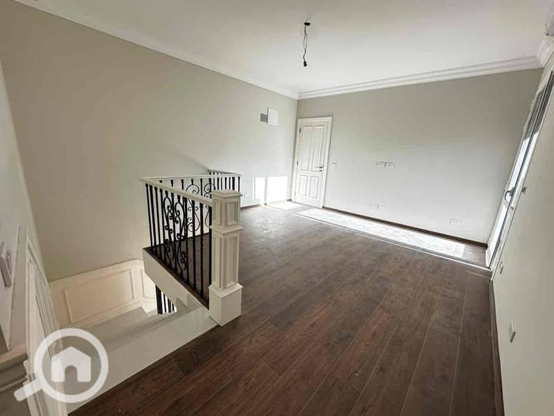 8 94e18e2b-eb95-4e30-bd16-451fb89a4861. jpg