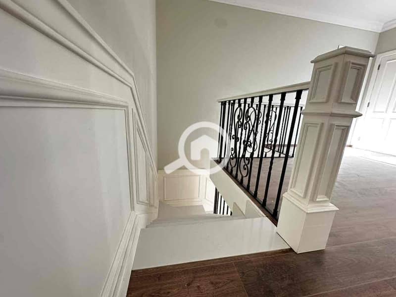 19 067c6346-0dcb-4b5a-abe9-8d6fb10695d0. jpg