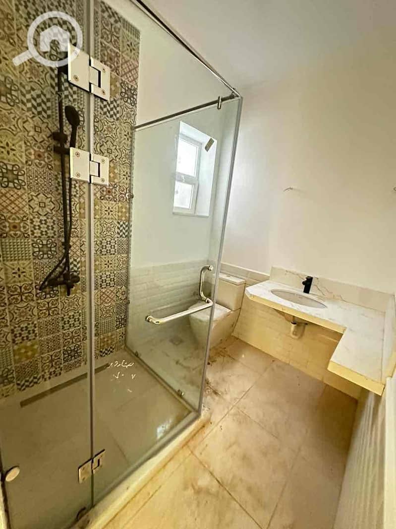 20 a559d9ed-c091-45fa-a2b4-fc0bc5c6e9df. jpg