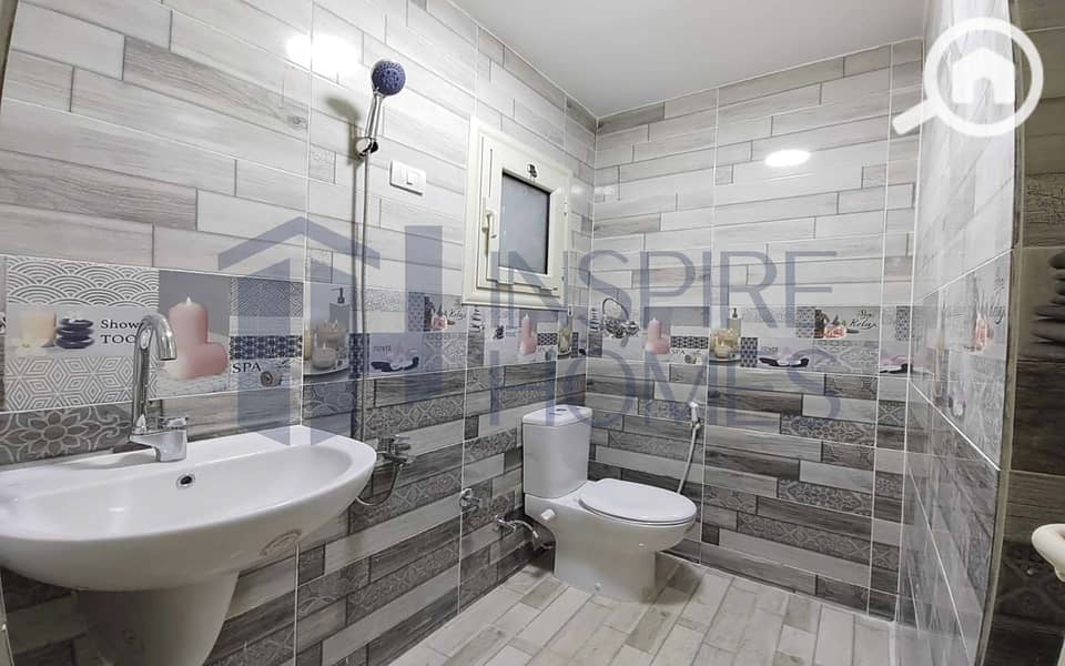 5 WhatsApp Image 2025-12-08 at 18.08. 25 (2). jpg