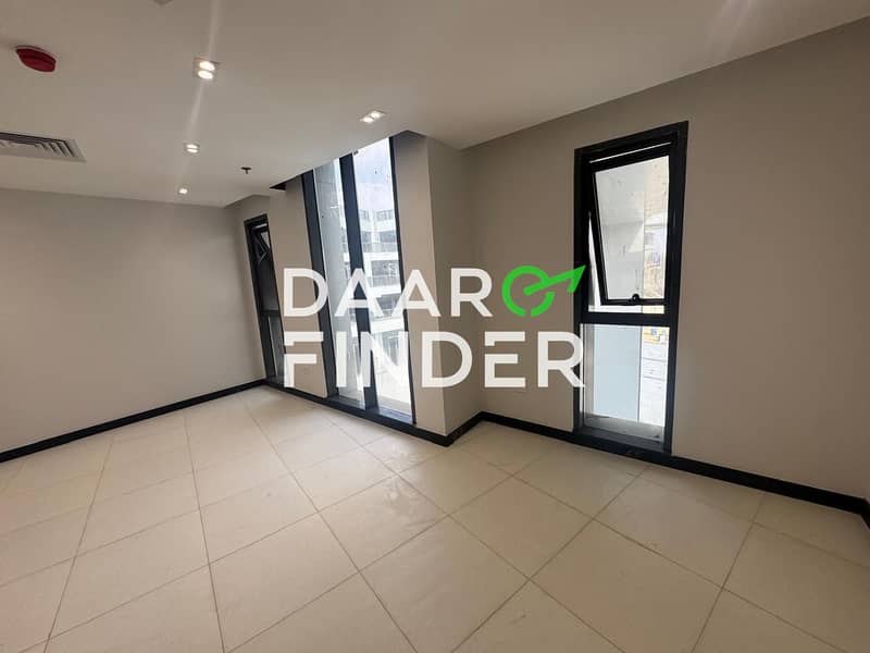 5 WhatsApp Image 2025-12-15 at 16.38. 53. jpeg