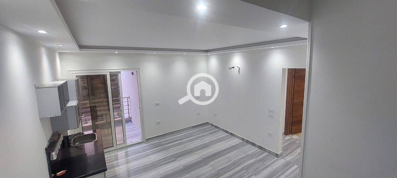 9 d7caf96c-5bbd-4b9e-8296-06911f51eb11. jpg