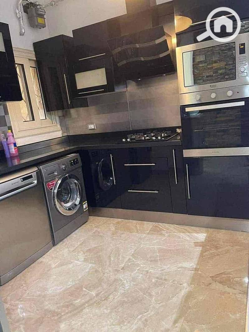 2 094bcb59-a292-4a5f-a349-e8252fd17168. jpg