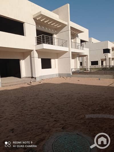 3 Bedroom Villa for Sale in Madinaty, Cairo - 237898022_1034285210697061_7881752420488836248_n. jpg