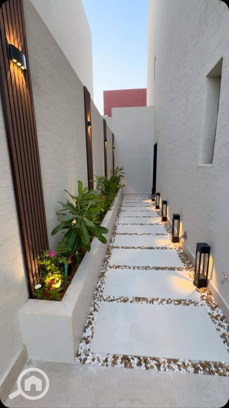 6 download (1). jpeg