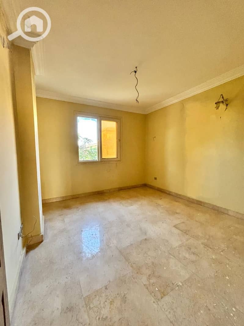 7 894a7d33-2e68-4442-bf55-1b4f6a221b33. jpeg