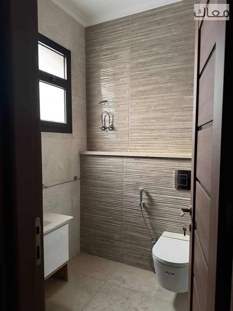 5 1b8d19a4-dac8-470a-9aab-e00a0cfc5546. jpeg