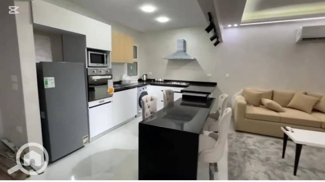 5 6ae02acb-83e8-4640-bd19-790287a0a23d. jpg