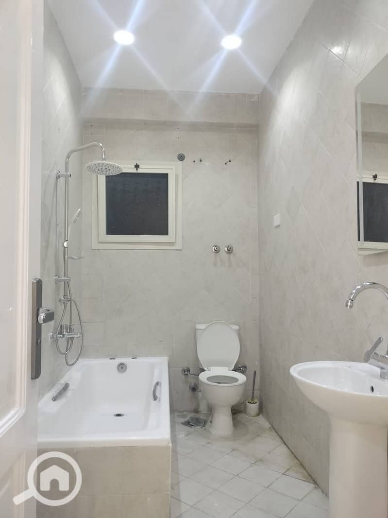 8 0d5b716c-2702-4003-8c75-b54d2a9d9ecd. jpg