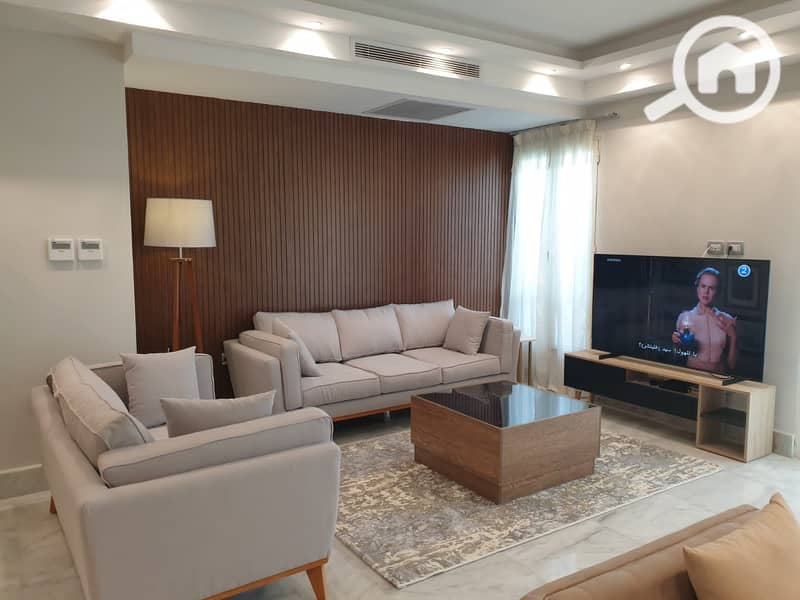 11 e6f362d2-9641-42df-870b-0c41d619cb4e. jpg