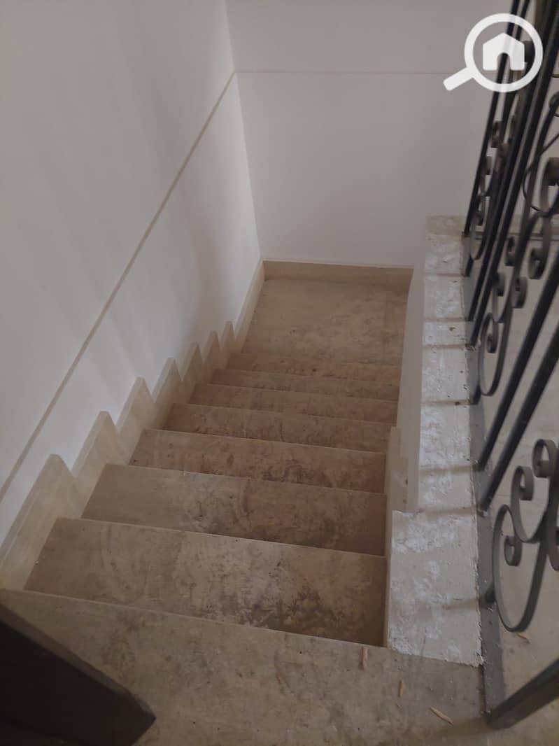 10 1af4b670-0321-45ef-afd4-94621d706fb5. jpg