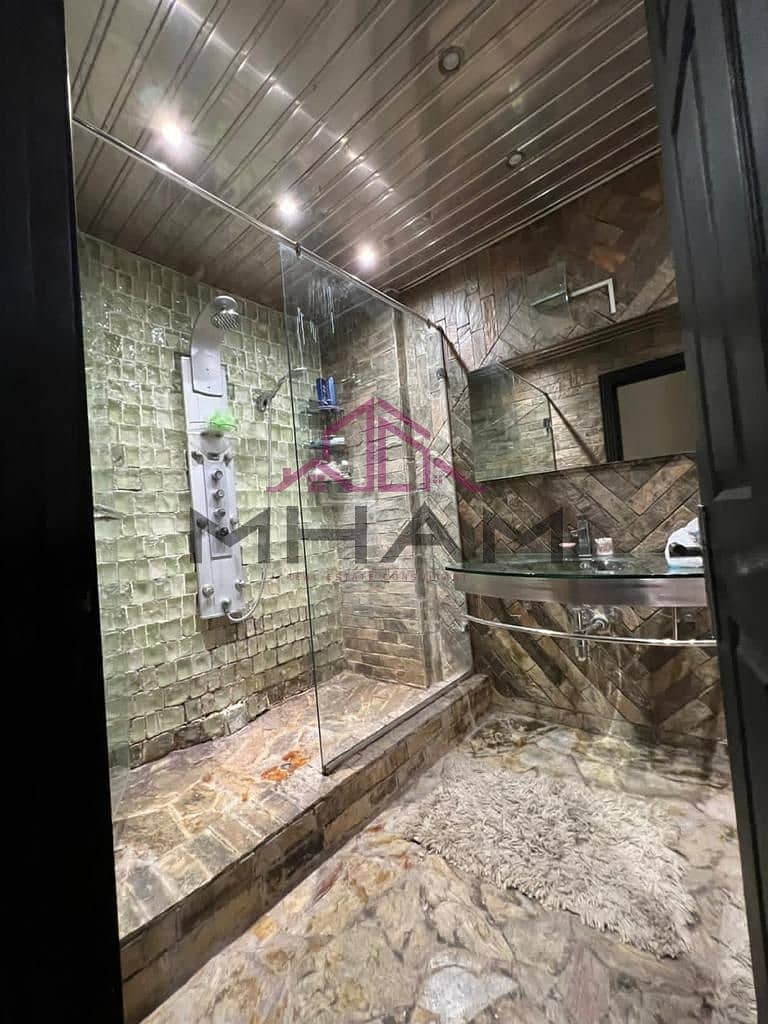 15 photo_5890732339107663031_y. jpg