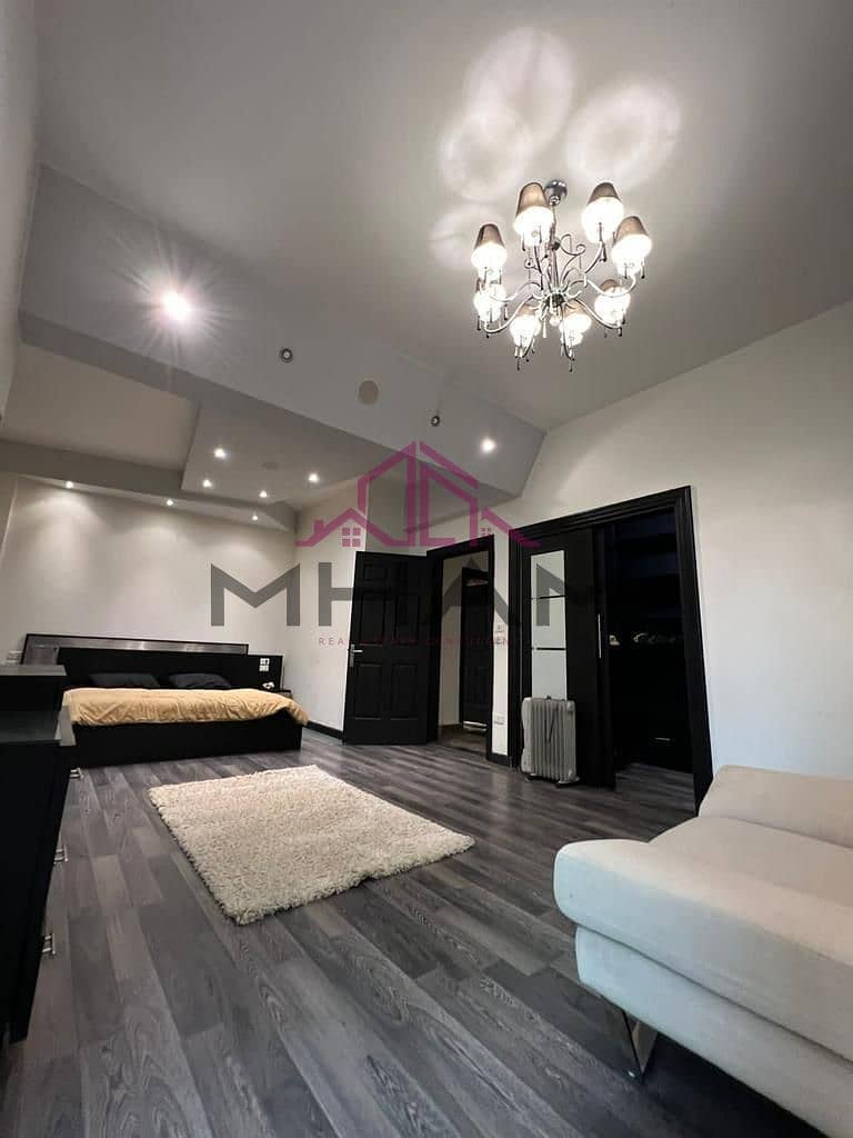 19 photo_5890732339107663035_y. jpg