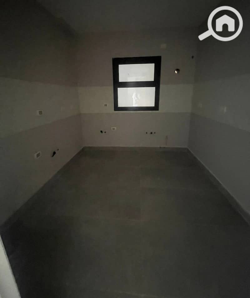 8 WhatsApp Image 2025-08-19 at 12.41. 10 PM. jpeg