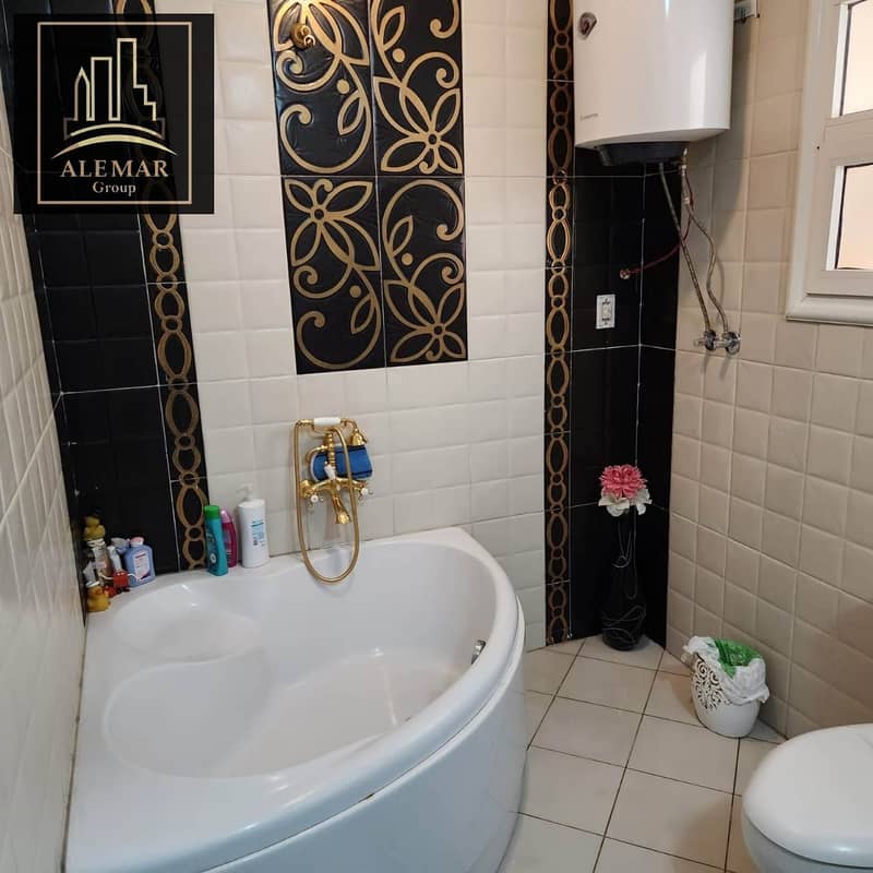 4 092d52d4-89ca-4eae-93d5-5d90cbbf5e9f. jpg