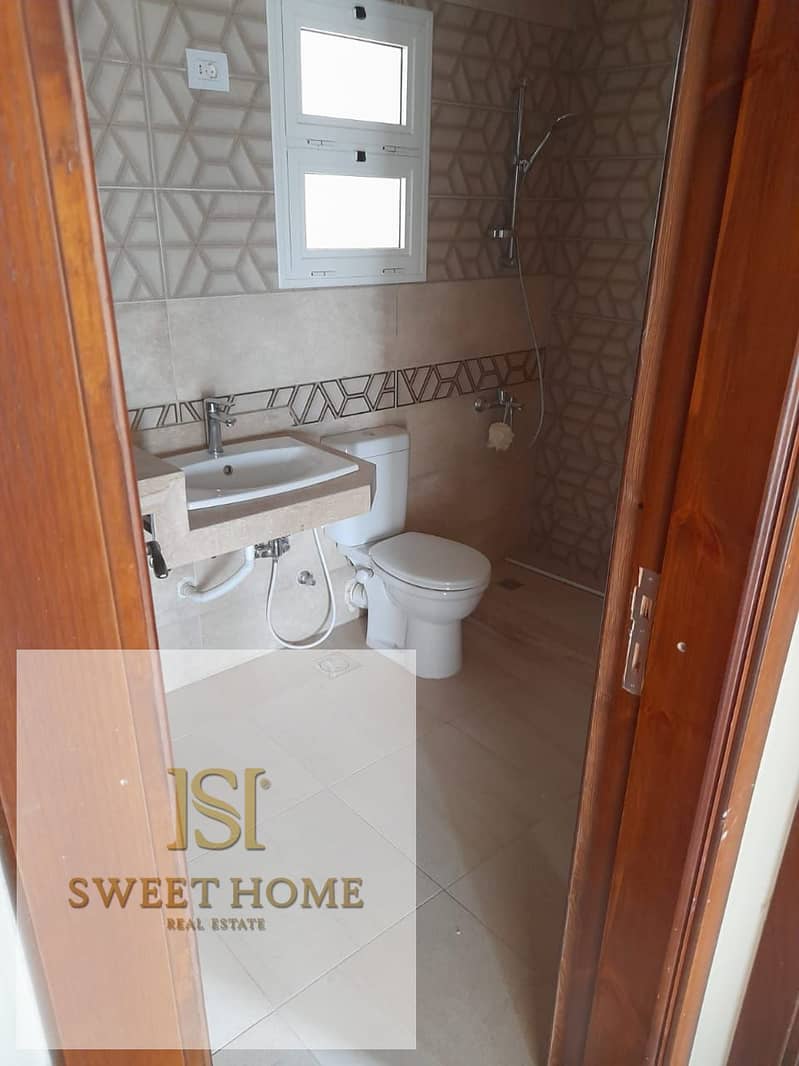 2 WhatsApp Image 2025-12-30 at 17.49. 24 (1). jpeg