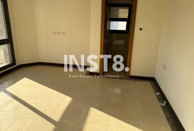 3 kjgbujhgbhyjvf'. PNG