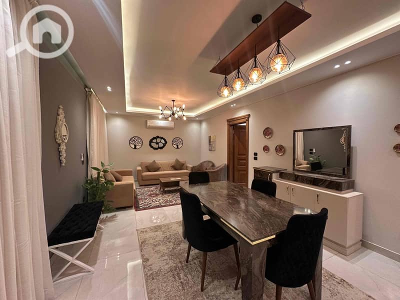 4 a8567d0b-3b85-4018-bd04-d1be122bda80. jpg