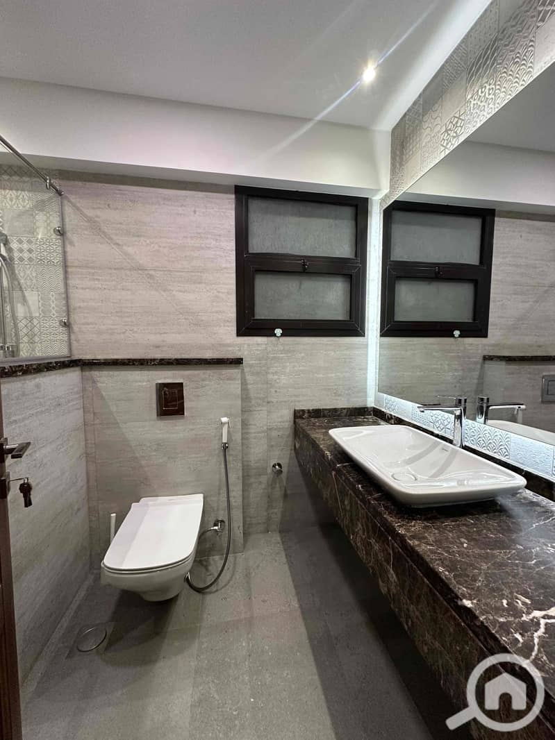 6 89f1d63f-e566-4fa9-b169-3690857d3693. jpg